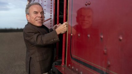   Warwick Davis se une a la serie de 