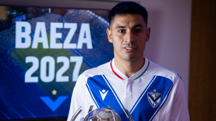   Claudio Baeza renovó su contrato con Vélez Sarsfield hasta 2027 