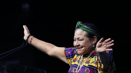   La nobel de la paz Rigoberta Menchú advierte sobre la deshumanización en la era digital 