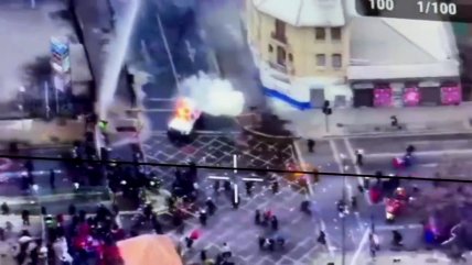   Molotov y fuegos artificiales: Encapuchados ajenos a la romería generaron graves incidentes 