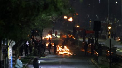   Conmemoración del Golpe de Estado: Manifestantes prendieron barricadas en Peñalolén 
