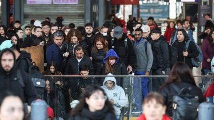   Falla temporal del Metro causó aglomeraciones en el transporte público 