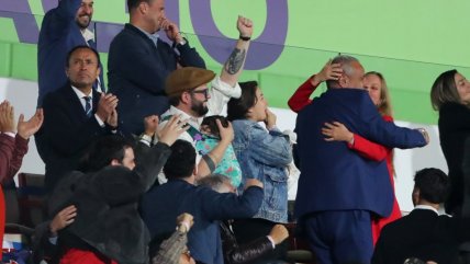   El Presidente Boric celebró junto a su hija Violeta el triunfo de La Roja sobre Nueva Zelanda 