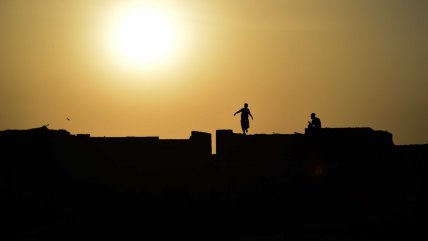   Caos en Afganistán: Apagón total y silencio oficial talibán aíslan al país 