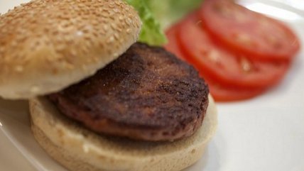   Hungría prohíbe la producción y venta de carne artificial, cultivada en laboratorio 