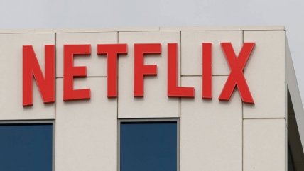   Netflix asegura que las películas de Warner Bros. seguirán en los cines 