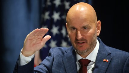  Embajador de EE.UU.: Boric cortó colaboración con Trump por diferencias ideológicas  