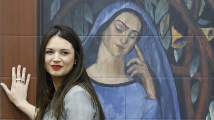   Irina Karamanos reaccionó al regreso de la primera dama 