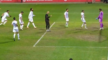   [VIDEO] Mala suerte en martes 13: Icardi falló dos veces el mismo penal en Turquía 