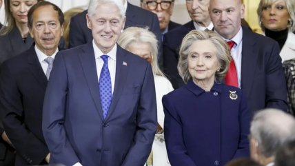   Avanza en el Congreso proceso para declarar en desacato a los Clinton por el caso Epstein 