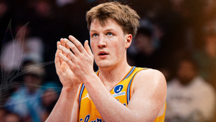   Los Hornets se llevaron el duelo de colistas ante unos Wizards que no levantan cabeza 