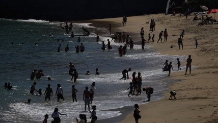   Fragata portuguesa en la región de Valparaíso: sólo una playa sigue cerrada 
