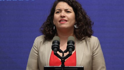   Ministra Toro: Es necesario tramitar una ley para regular la reconstrucción 