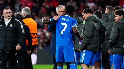   Mourinho: Vinicius me dijo una cosa y Prestianni otra, son cosas que ocurren en la cancha 