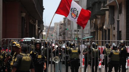  Crisis política en Perú: 