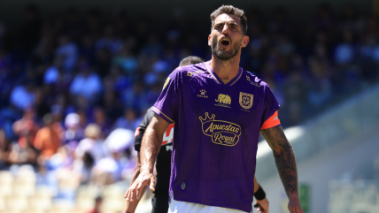   Joaquín Larrivey recibió dos partidos de castigo tras su expulsión ante U. de Concepción 