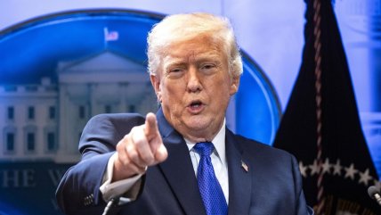  Trump anunció que subirá el nuevo arancel global a un 15%  
