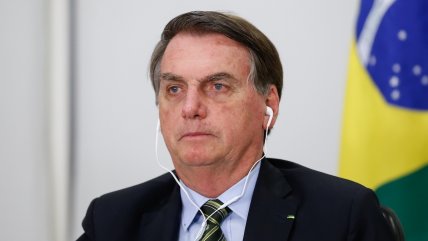   Bolsonaro fue hospitalizado por bronconeumonía tras presentar problemas de salud en la cárcel 