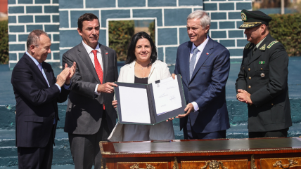   Kast promulgó reforma a Gendarmería: Hay que actuar antes de que el crimen controle cárceles 