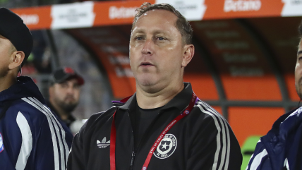   La dura crítica de Luis Mena tras la caída de La Roja: El torneo femenino en Chile tiene poca intensidad 