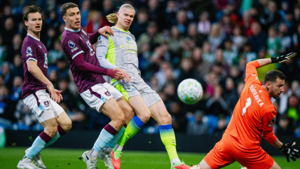   Manchester City venció a Burnley y quedó como líder de la Premier League 