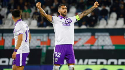   Joaquín Larrivey lideró el triunfo de Deportes Concepción ante Palestino en La Cisterna 