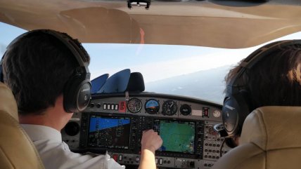   Pilotos en formación son sancionados por realizar figuras inapropiadas en vuelo de Finlandia 