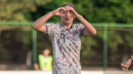   [VIDEO] Hija de tigre: Catalina Muñoz lideró con un triplete la goleada de la Roja Sub 17 