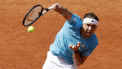   Alexander Zverev avanzó tras sufrido debut ante Mariano Navone en el Masters de Madrid 