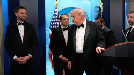   Analista: Trump trata de salir decorosamente de Irán y atentado le permite desviar la atención 