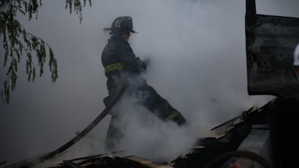   Padre Hurtado: Incendio en histórico minimarket dejó a sus dueños fallecidos 