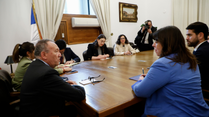  RN toma distancia de la UDI y defiende diálogo del Gobierrno con la oposición 