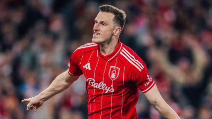   Nottingham Forest sacó una ajustada ventaja ante Aston Villa en las semifinales de la Europa League 