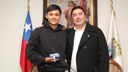   Sebastián Melgarejo recibió reconocimiento en Talcahuano por su presencia en la Sub 17 