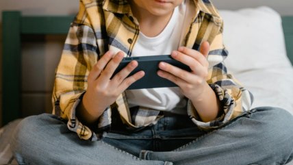   Neuropsiquiatra rechaza uso infantil de pantallas y redes: Será una generación sin empatía 