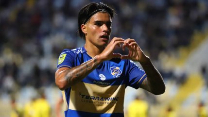   Everton anunció la renovación de Alan Medina 