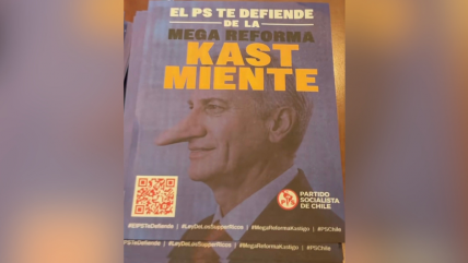   Gobierno repudió propaganda PS que pone a Kast con nariz de Pinocho 