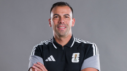   Juan Lara, el árbitro chileno que participó en el primer partido del Mundial 2026 