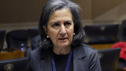   Ministra Chomali afirma que municipios utilizan recursos de salud para 