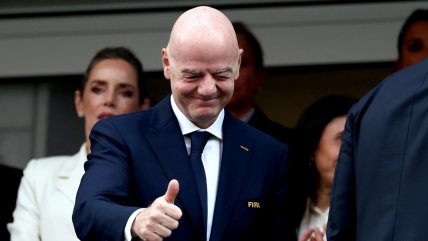   Tenso momento: Infantino visitó el camarín de Irán en medio de duras quejas del plantel 