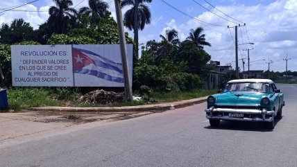   Equilibrando mensajes de ortodoxia y pragmatismo, Cuba avanza hacia 