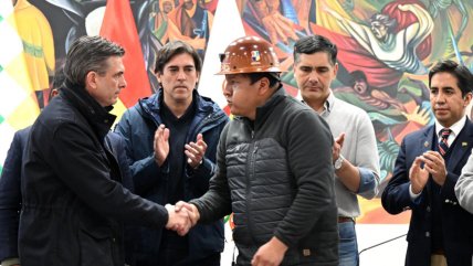   Paz y Central Obrera firman acuerdo para pacificar Bolivia tras siete semanas de conflicto 