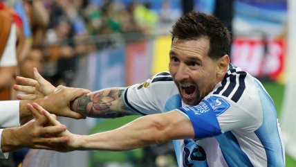   ¿Con quién festejó Lionel Messi su segundo gol en Dallas? 