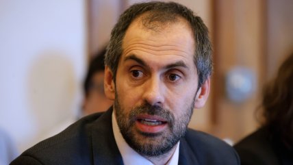   Comisión revisora recomendó que la Sala de la Cámara rechace la AC contra Grau 
