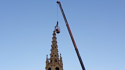   Fue retirada la cruz que estaba a punto de caer en iglesia de Viña del Mar 