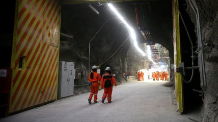   Producción industrial volvió a caer en mayo, arrastrada por minería y manufactura 