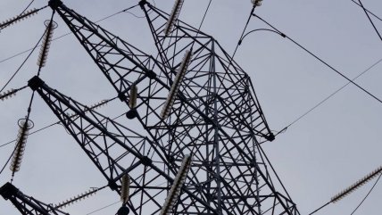   CGE informa estatus de suministro por sistema frontal que afecta desde Atacama a La Araucanía 