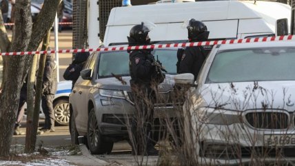   Al menos tres muertos por atentado bomba en céntrico restorán de Moscú 