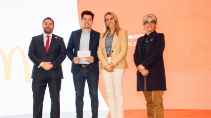   McDonald’s Chile se consolida por tercer año consecutivo como líder en talento en la industria de comida rápida 