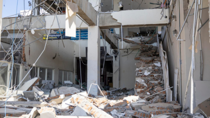   A una semana del terremoto en Indonesia, se cifran 87 muertos y más de 150 mil desplazados 
